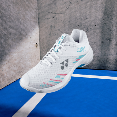 Yonex Cascade Accel Wide White / Sky Blue